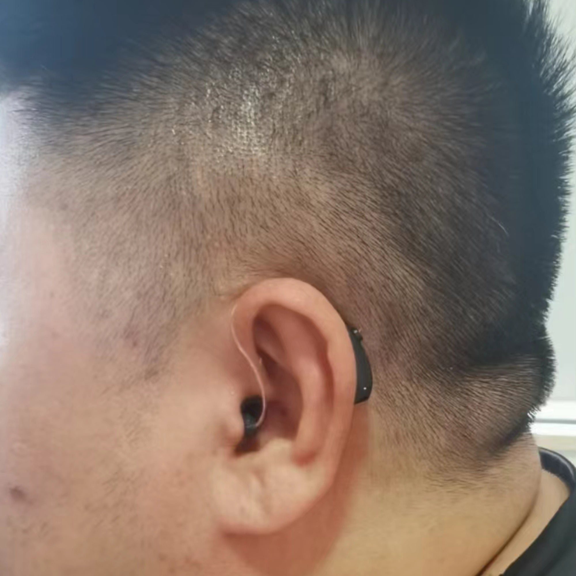 Fisdemo Discoverer Premium Rechargeable Bluetooth Digital RIC Hearing Aids, Dual Microphones Designed for Mild to Moderate Hearing Loss